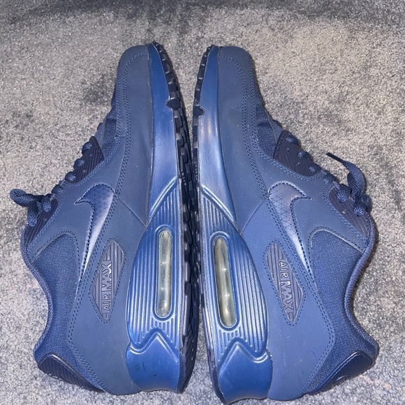 navy blue air max mens